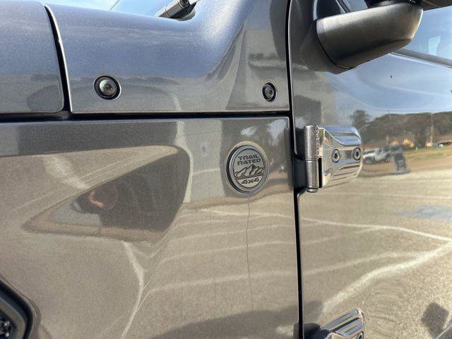 Certified 2022 Jeep Gladiator Sport image 47