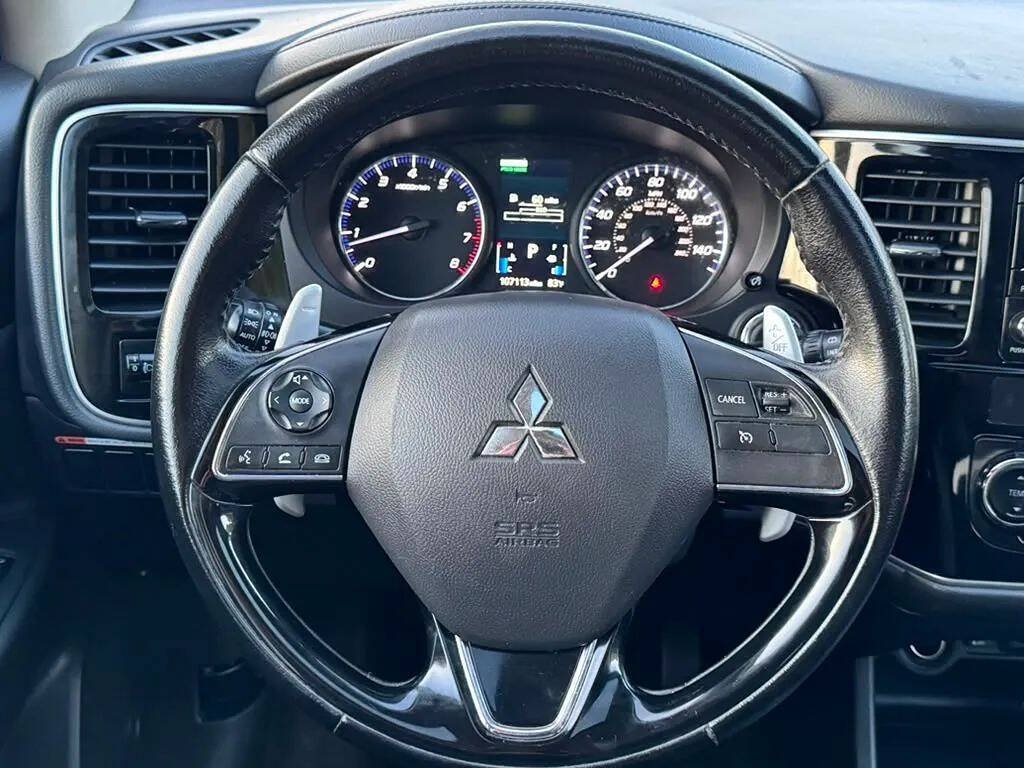 Used 2016 Mitsubishi Outlander GT AWD/4WD image 20