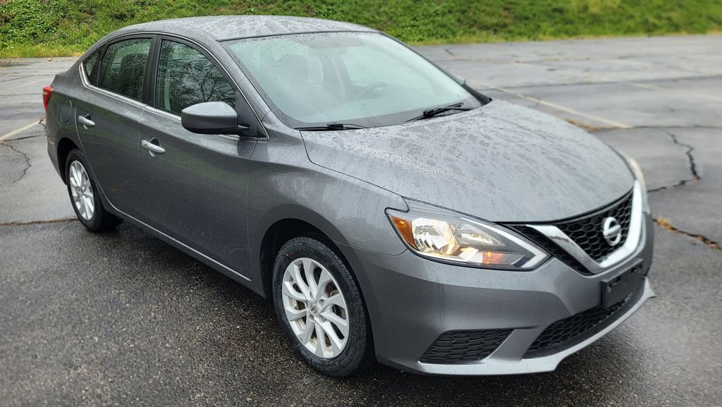 Used 2019 Nissan Sentra SV image 2
