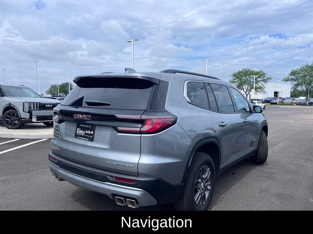 Used 2026 GMC Acadia Elevation FWD image 3