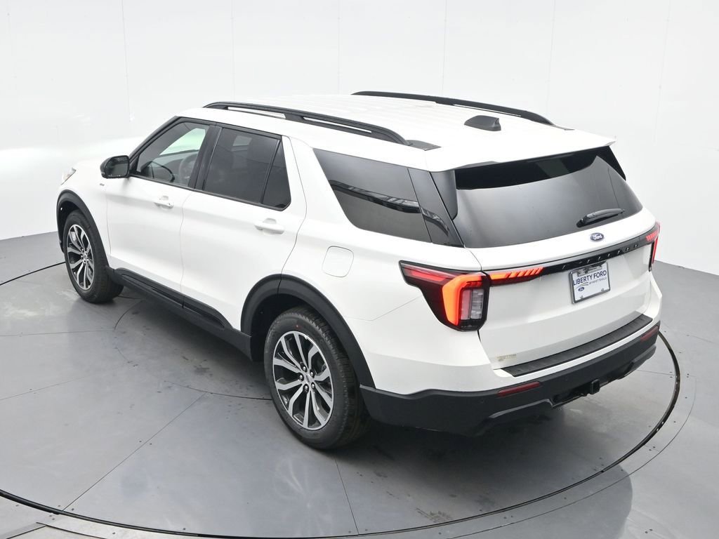 New 2026 Ford Explorer ST-Line w/ Premium Package image 31