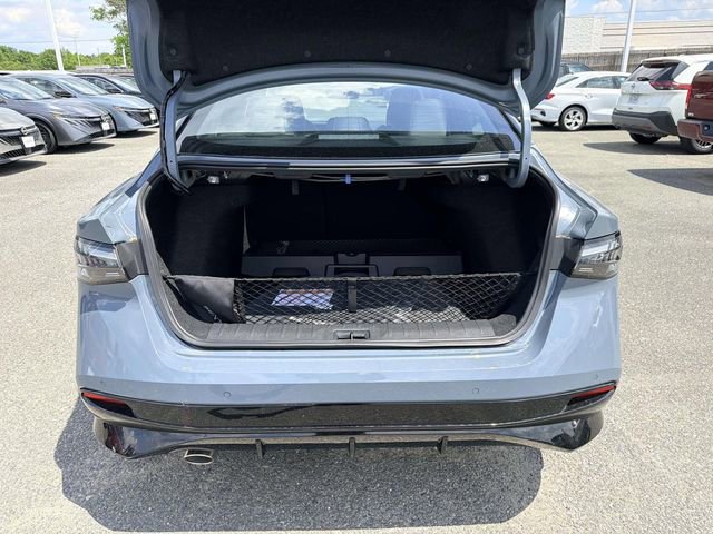 New 2026 Nissan Sentra SR w/ SR Premium Package FWD image 12