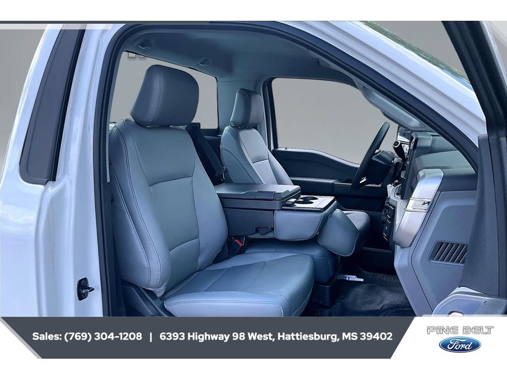 New 2025 Ford F250 XL w/ XL Chrome Package RWD image 6
