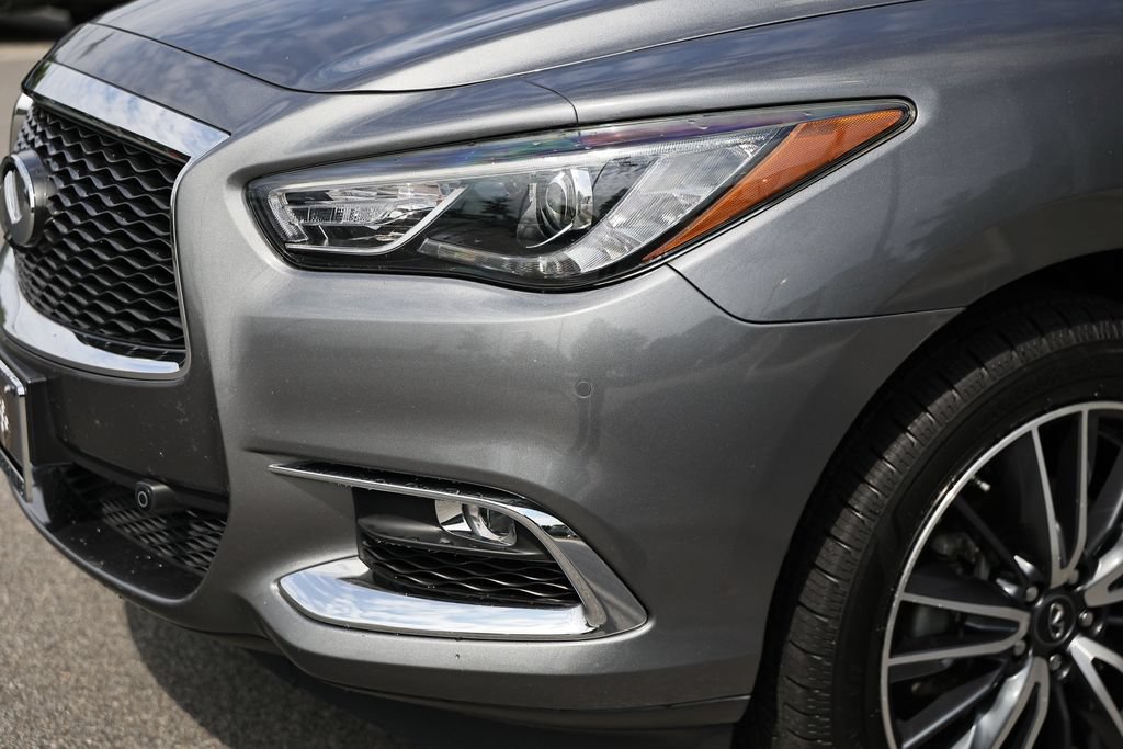 Used 2019 INFINITI QX60 Luxe w/ Sensory Package AWD/4WD image 11