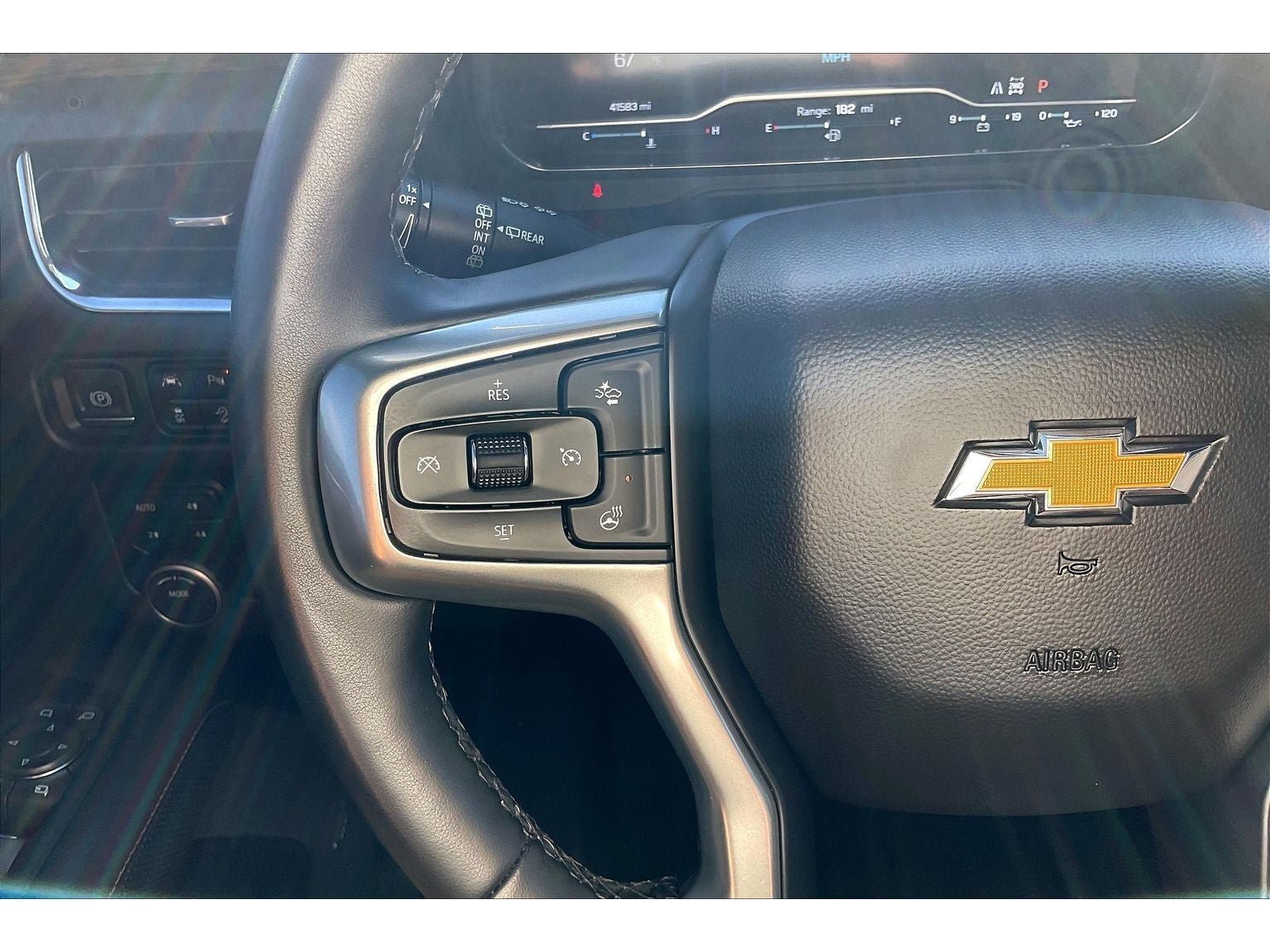 Used 2023 Chevrolet Suburban Premier AWD/4WD image 20