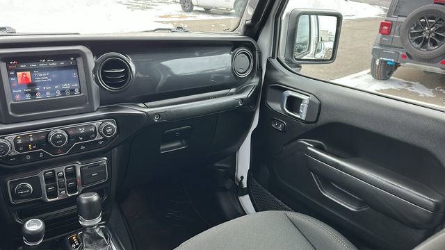 Used 2022 Jeep Gladiator Sport image 22