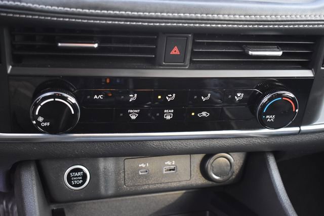 Used 2021 Nissan Rogue S image 26