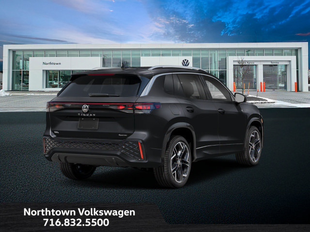 New 2027 Volkswagen Tiguan SEL R-Line AWD/4WD image 2