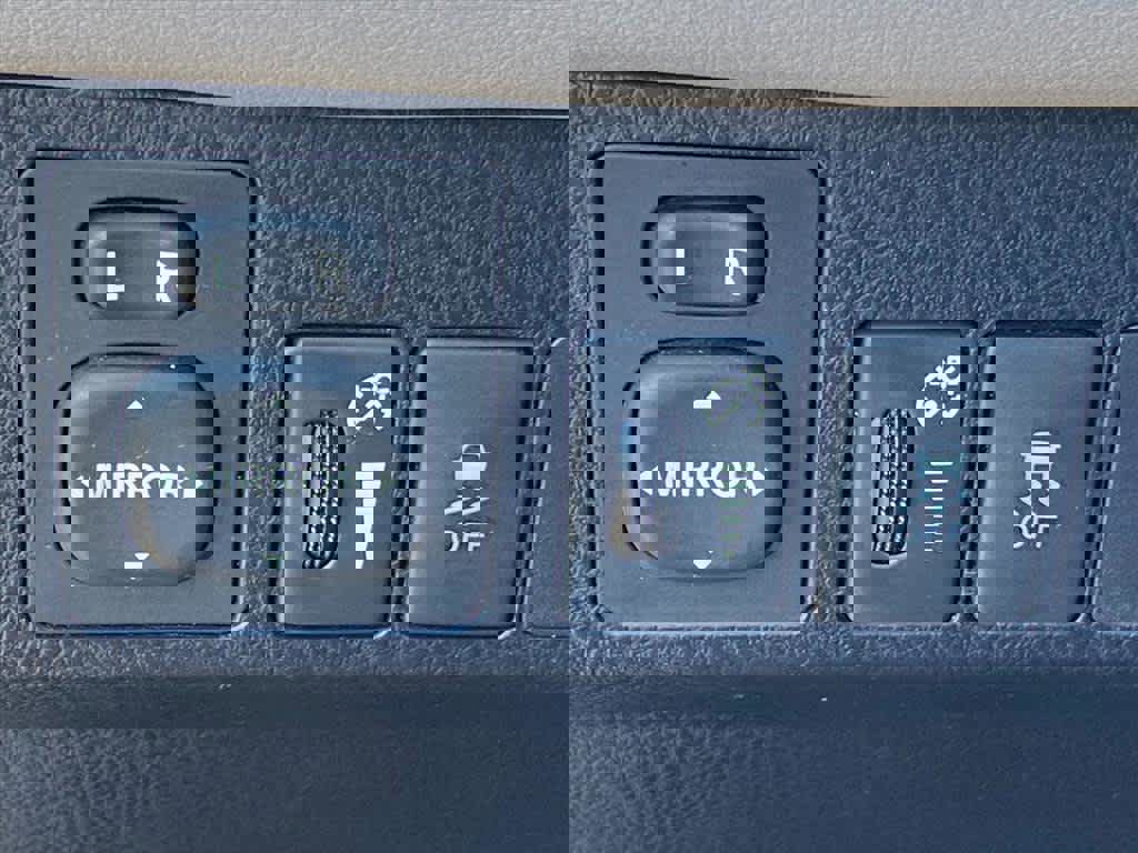 Used 2014 Toyota RAV4 XLE image 14