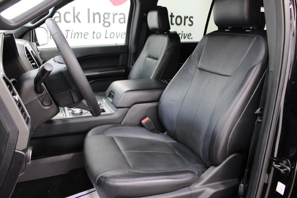 Used 2018 Ford Expedition XLT w/ Equipment Group 202A RWD image 15