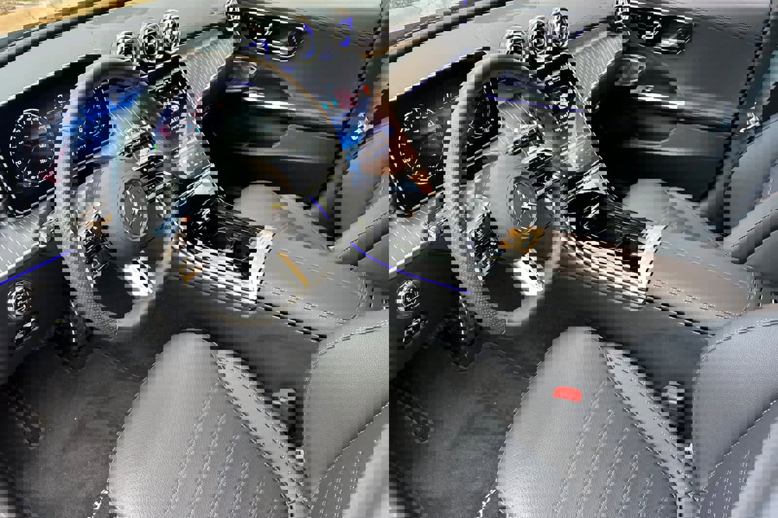 Certified 2025 Mercedes-Benz C 300 4MATIC Sedan image 9