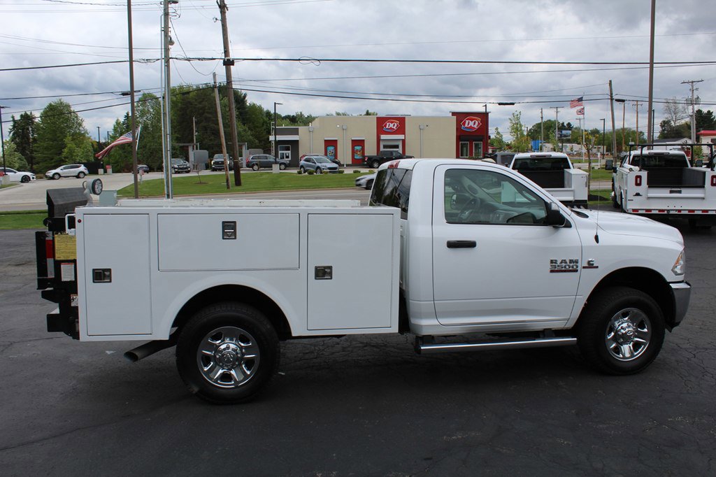 Used 2018 RAM 3500 Tradesman w/ Chrome Appearance Group AWD/4WD image 8