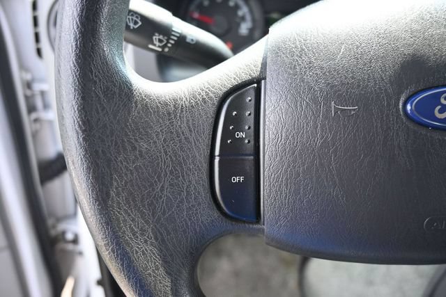 Used 2009 Ford E-150 and Econoline 150 Wagon RWD image 16