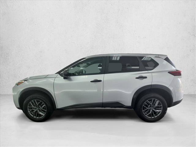 Used 2024 Nissan Rogue S FWD image 9