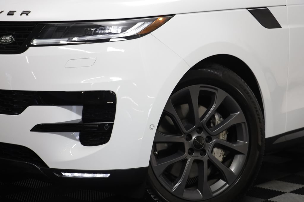 Certified 2026 Land Rover Range Rover Sport SE AWD/4WD image 3