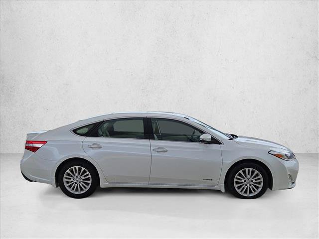 Used 2015 Toyota Avalon XLE Touring FWD image 4