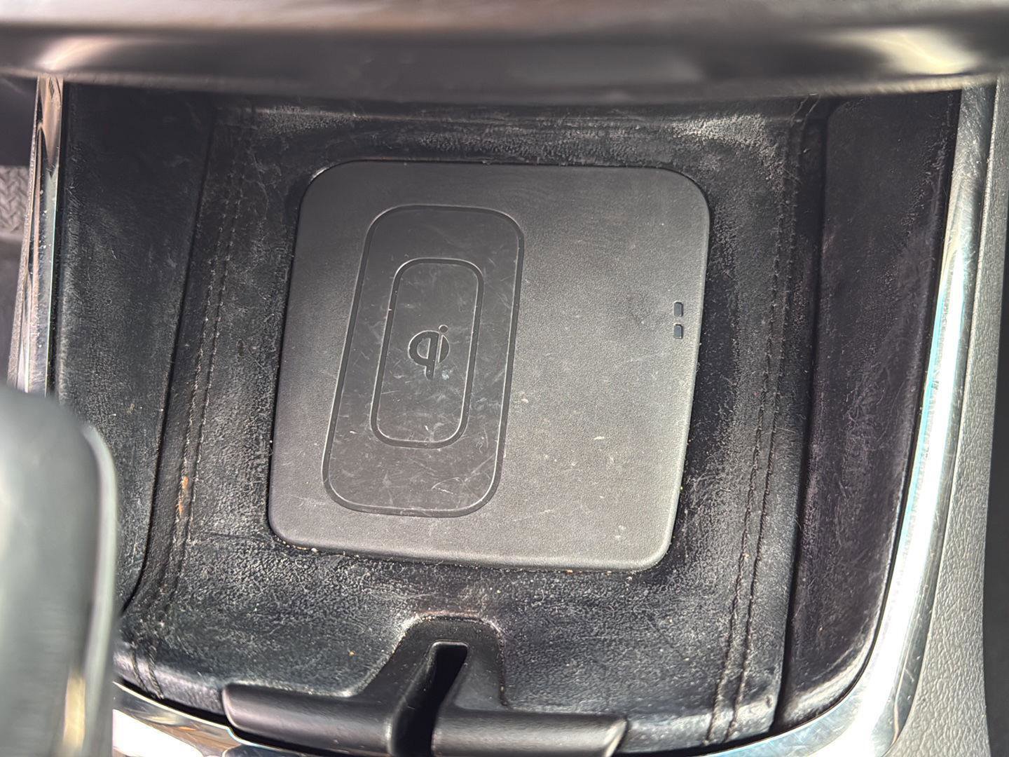 Used 2017 Toyota Avalon Limited image 17