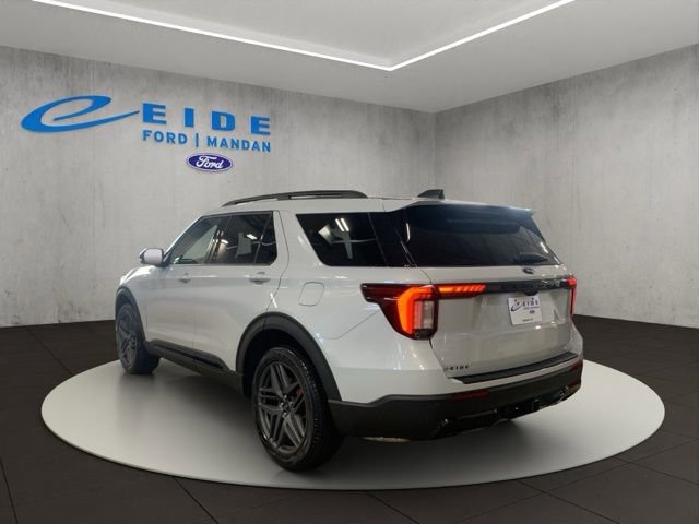 New 2026 Ford Explorer ST-Line image 4