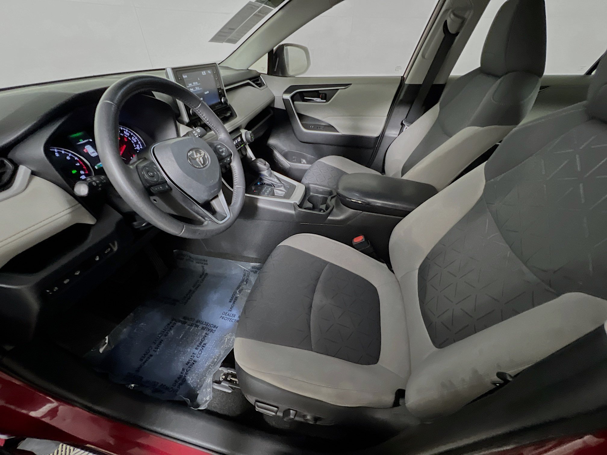 Used 2021 Toyota RAV4 XLE w/ Convenience Package AWD/4WD image 15