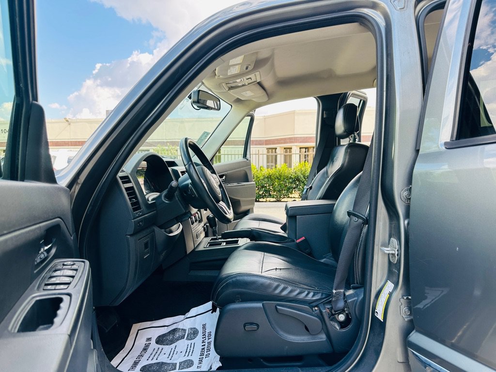 Used 2012 Jeep Liberty Sport RWD image 13