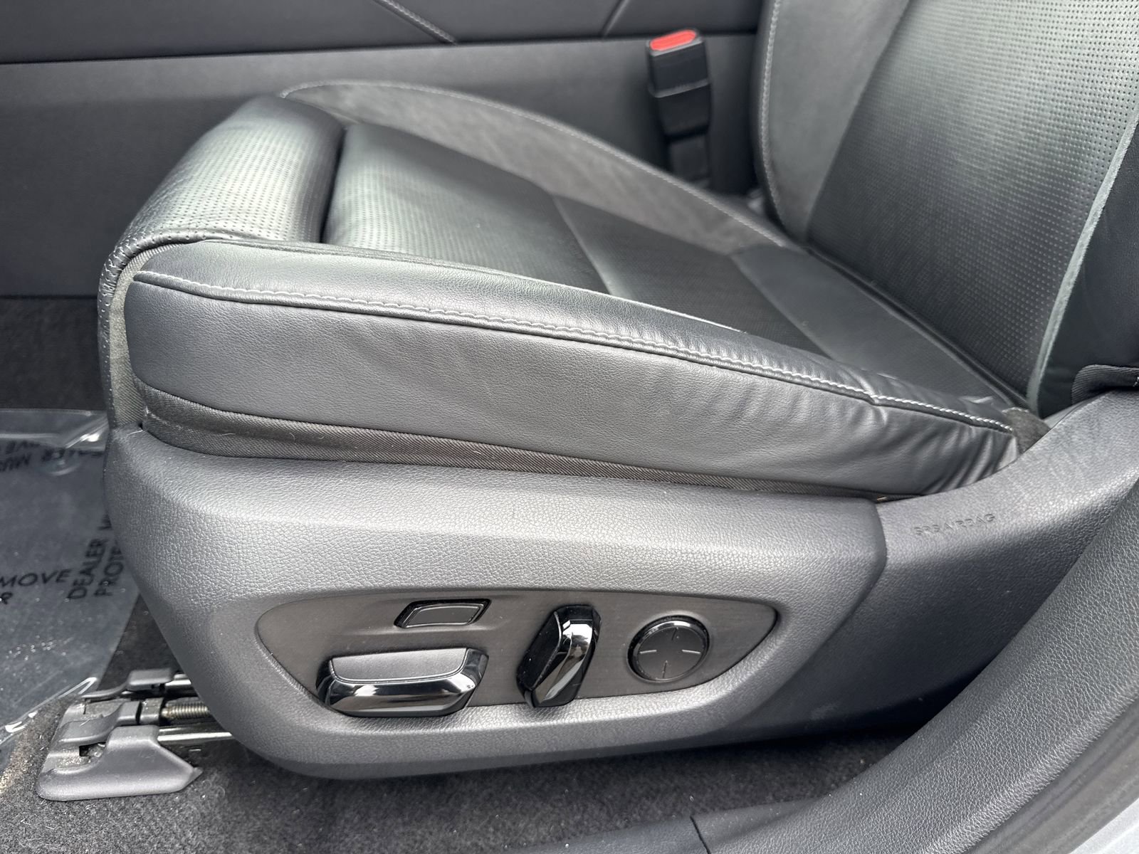 Used 2023 Lexus RX 350 FWD w/ Accessory Package image 42