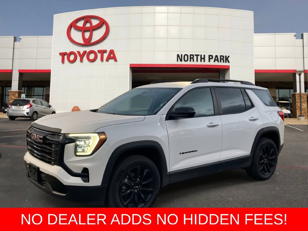 Used 2026 GMC Terrain Elevation w/ Elevation Premium Package