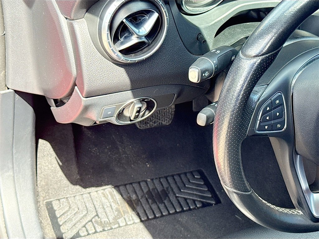 Used 2018 Mercedes-Benz CLA 250 image 11