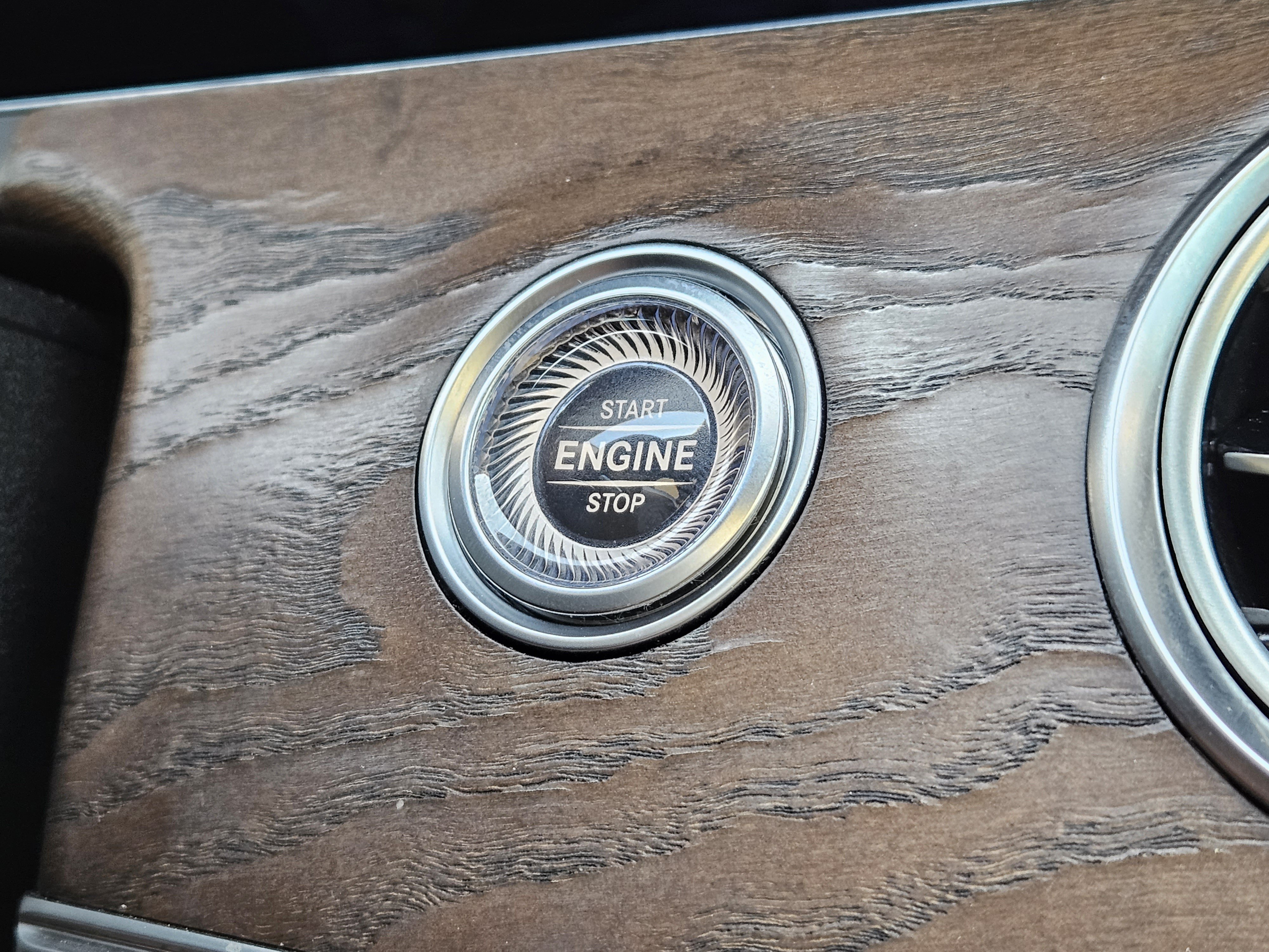 Certified 2021 Mercedes-Benz E 350 4MATIC Sedan image 22