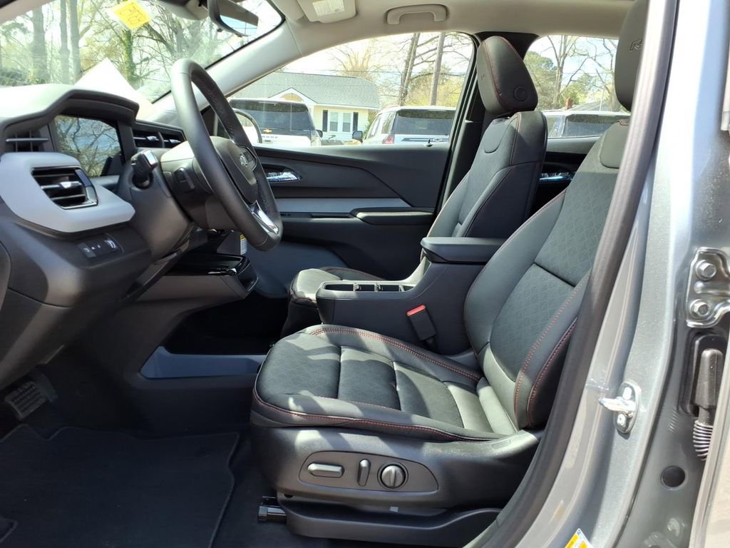 New 2027 Chevrolet Bolt RS w/ Technology Package image 16