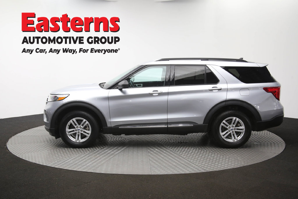 Used 2023 Ford Explorer XLT AWD/4WD image 63
