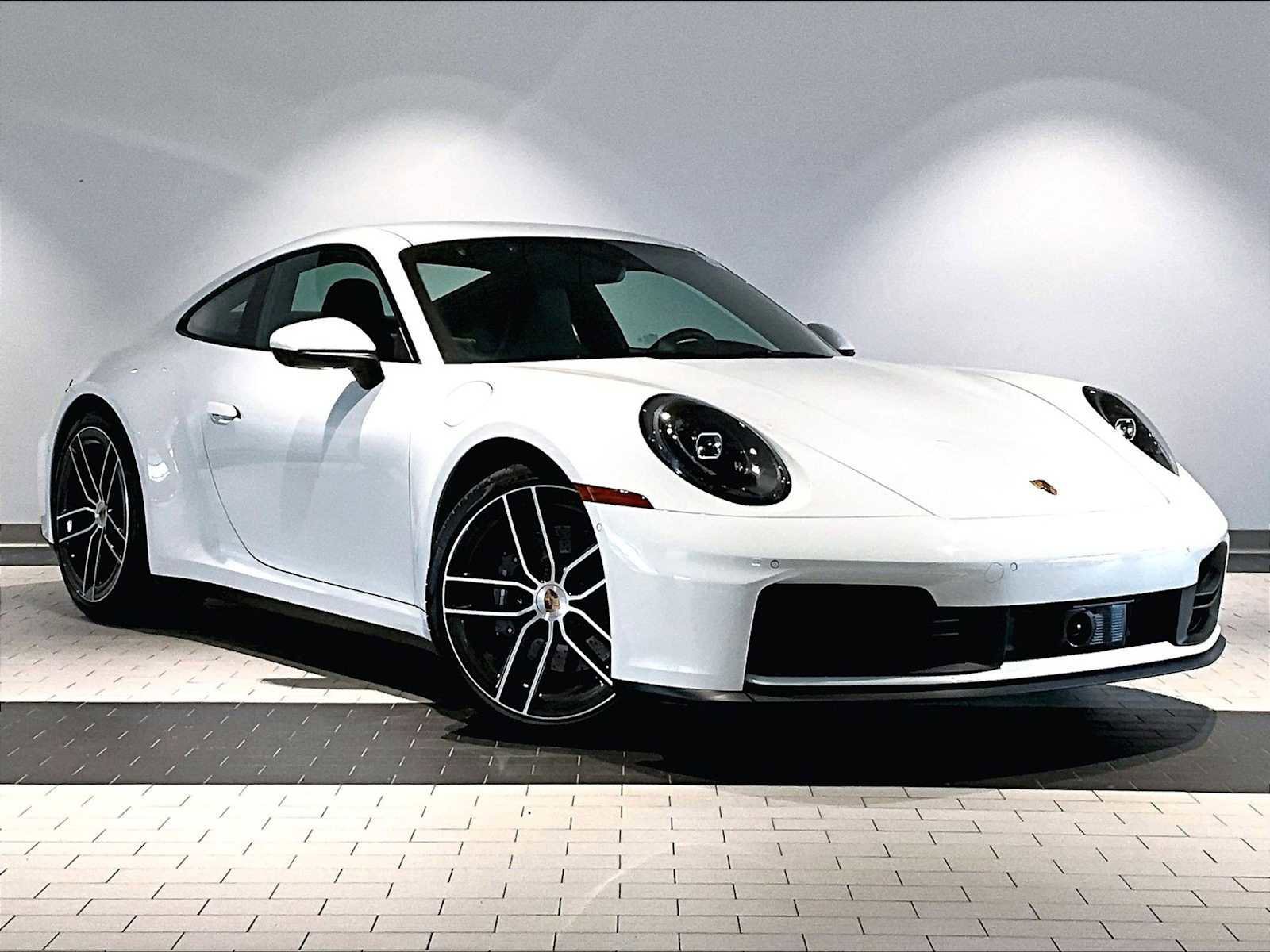 Used 2025 Porsche 911 Carrera image 12
