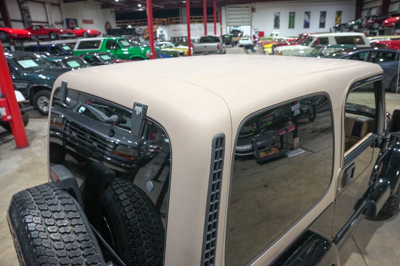 Used 2002 Jeep Wrangler Sahara AWD/4WD image 36