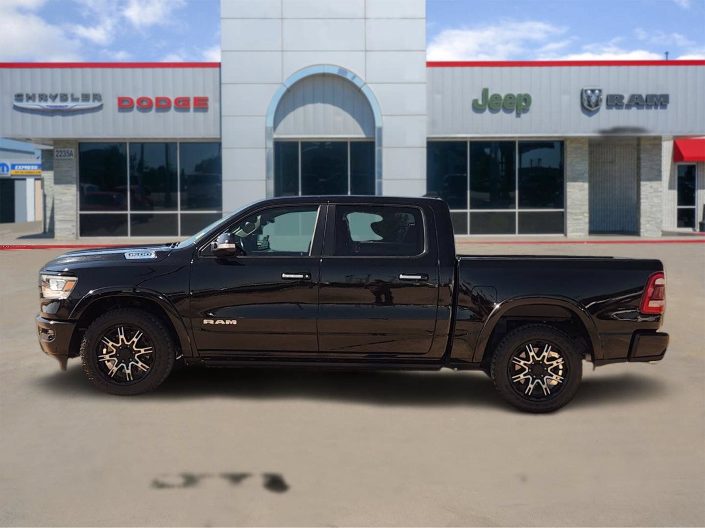 Used 2021 RAM 1500 Laramie w/ Laramie Southwest Edition RWD image 3
