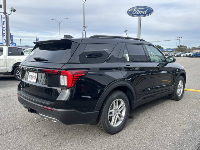 New 2026 Ford Explorer Active w/ Active Comfort Package RWD image 5