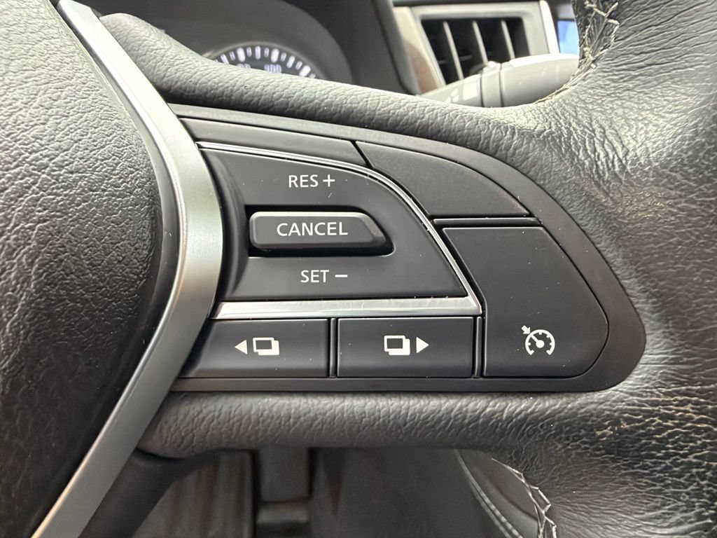 Used 2019 INFINITI Q50 Luxe w/ Essential Package (3.0T Luxe) AWD/4WD image 12