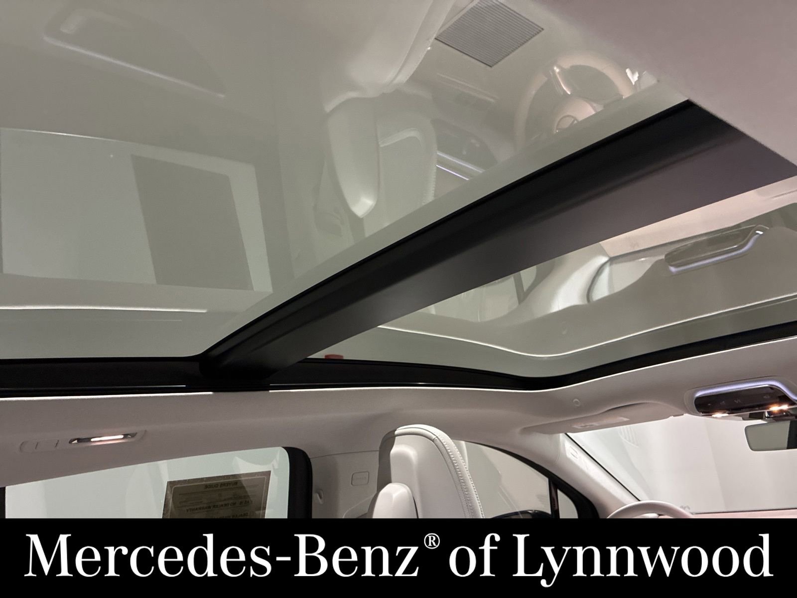 Used 2023 Mercedes-Benz EQE 500 4MATIC SUV image 12