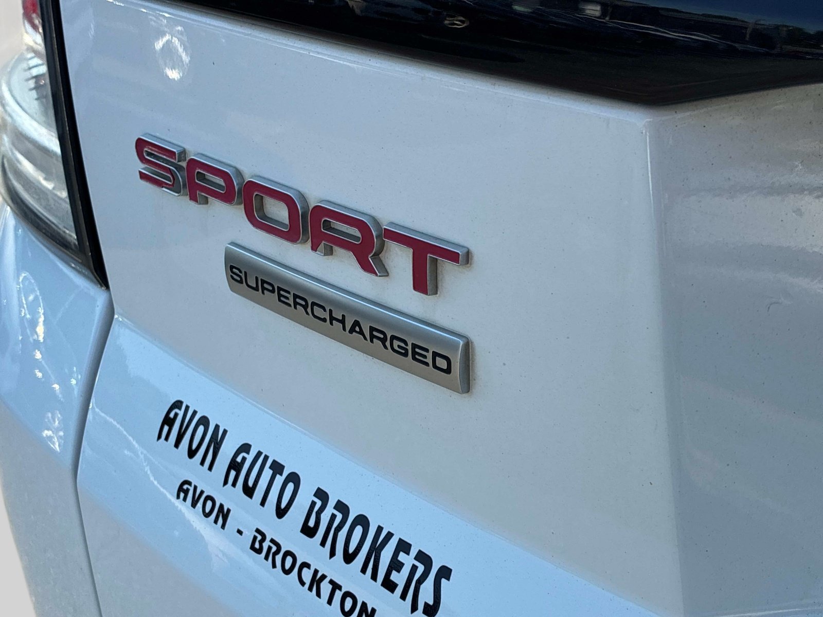 Used 2016 Land Rover Range Rover Sport Supercharged AWD/4WD image 12