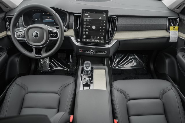 Used 2026 Volvo XC90 B6 Plus w/ Protection Package Premier AWD/4WD image 19