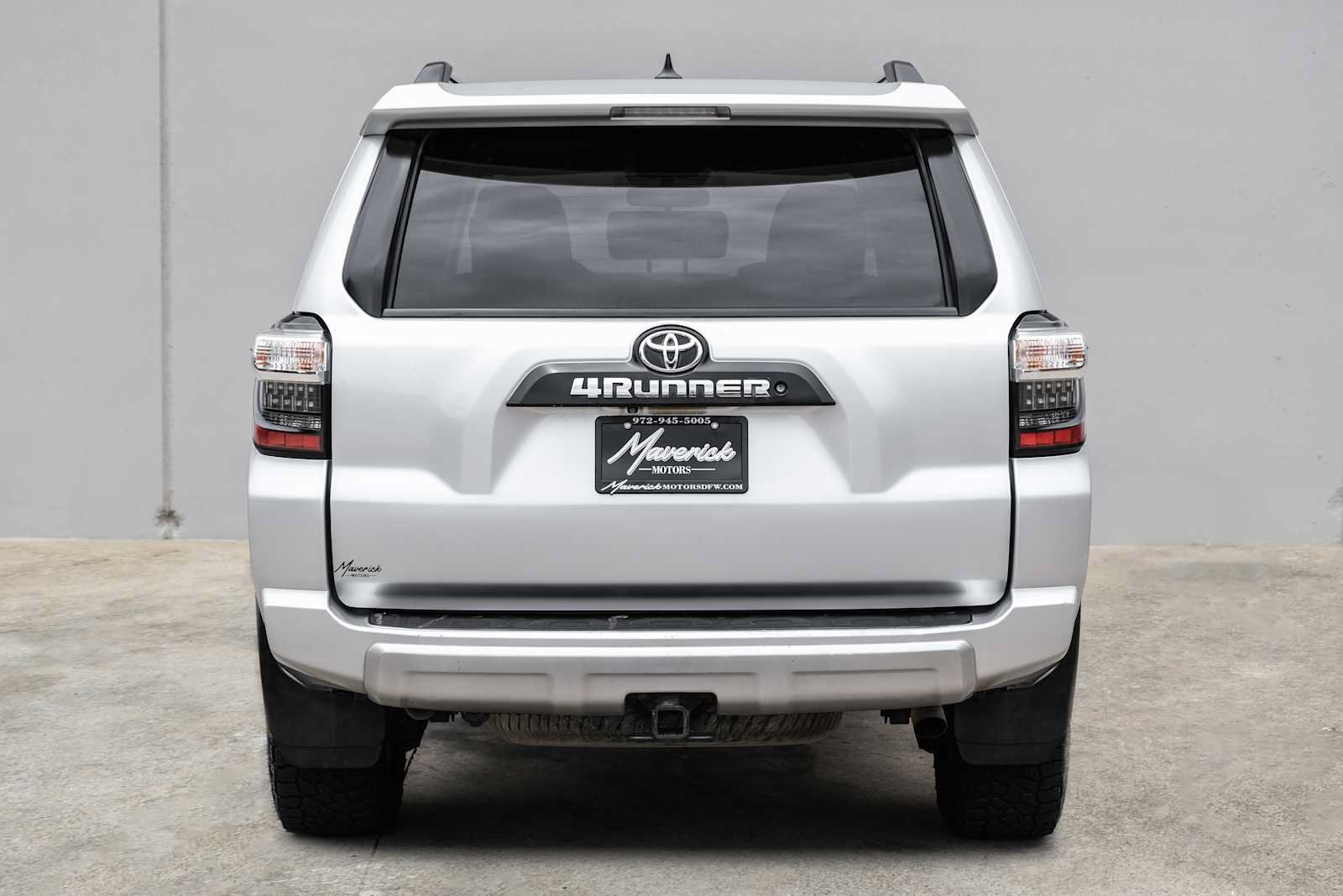Used 2015 Toyota 4Runner Trail AWD/4WD image 9