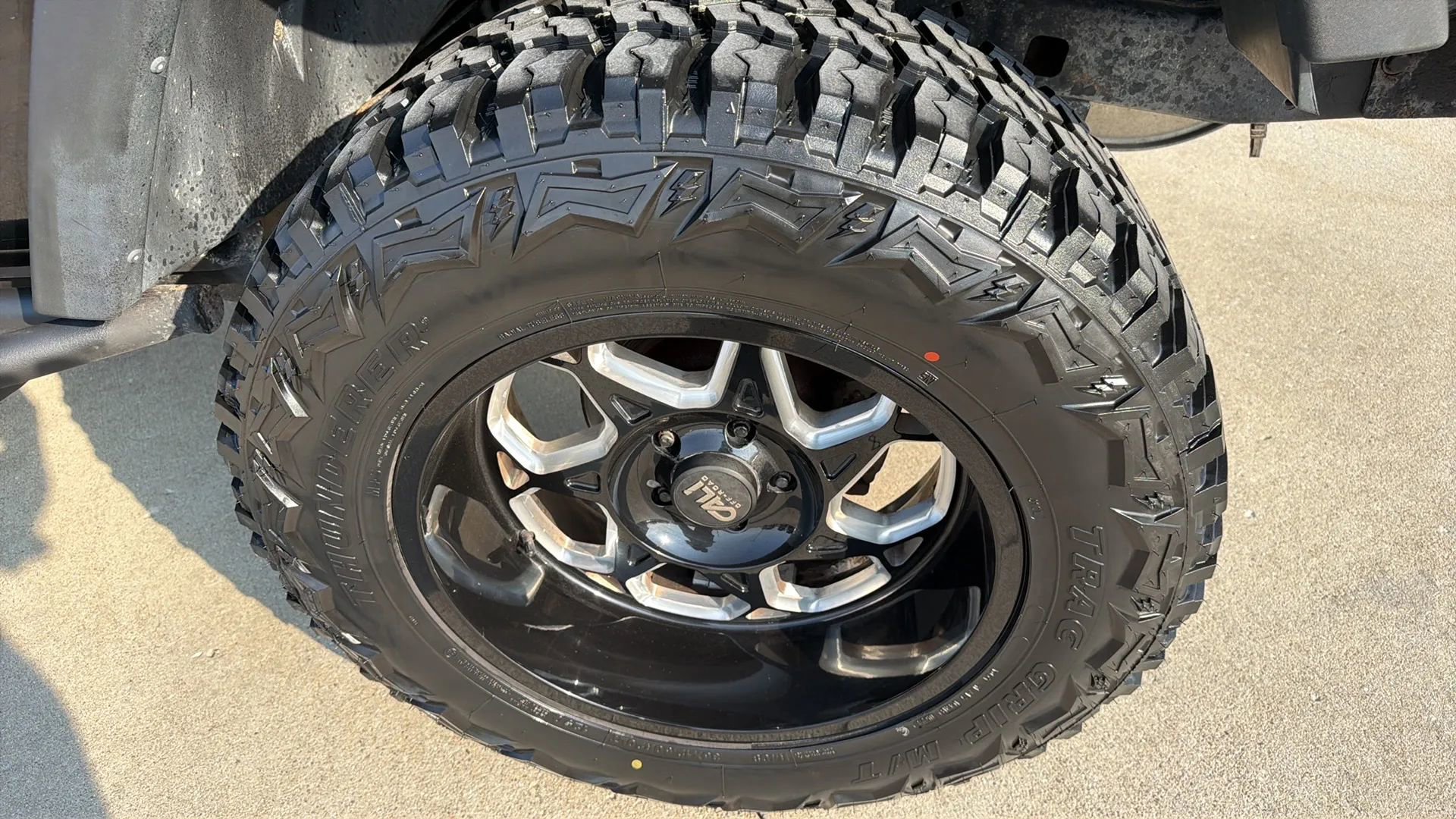 Used 2017 Jeep Wrangler Sport w/ Connectivity Group image 30