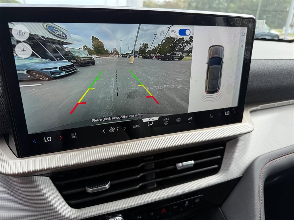 New 2025 Ford Explorer Active w/ Active Comfort Package image 25