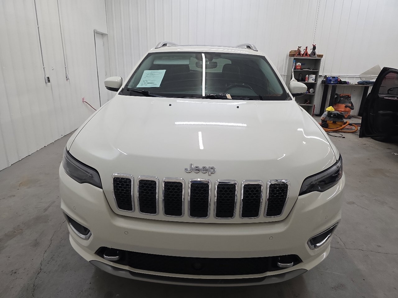 Used 2019 Jeep Cherokee Overland w/ Technology Group image 22