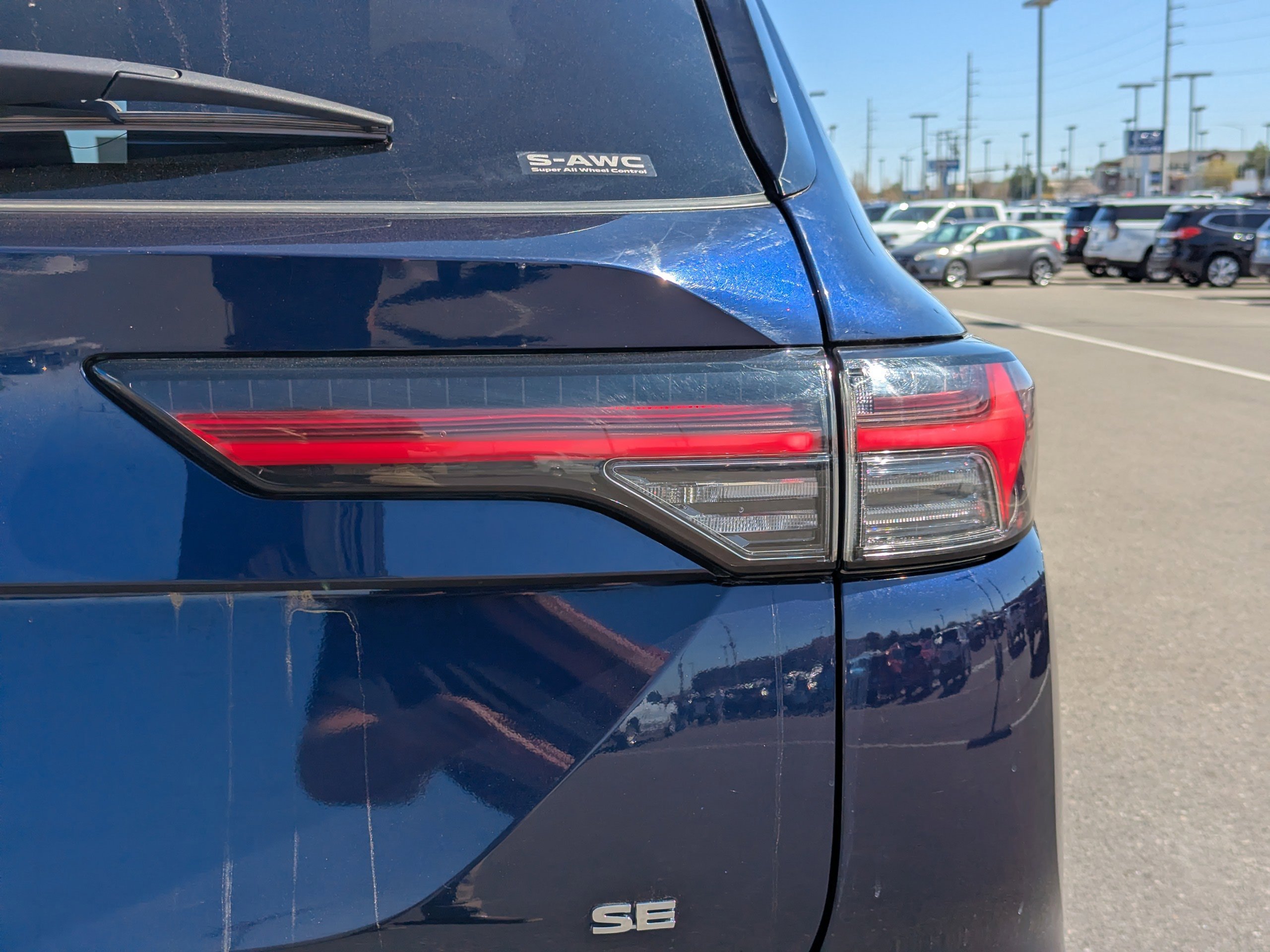 Used 2025 Mitsubishi Outlander SE AWD/4WD image 46