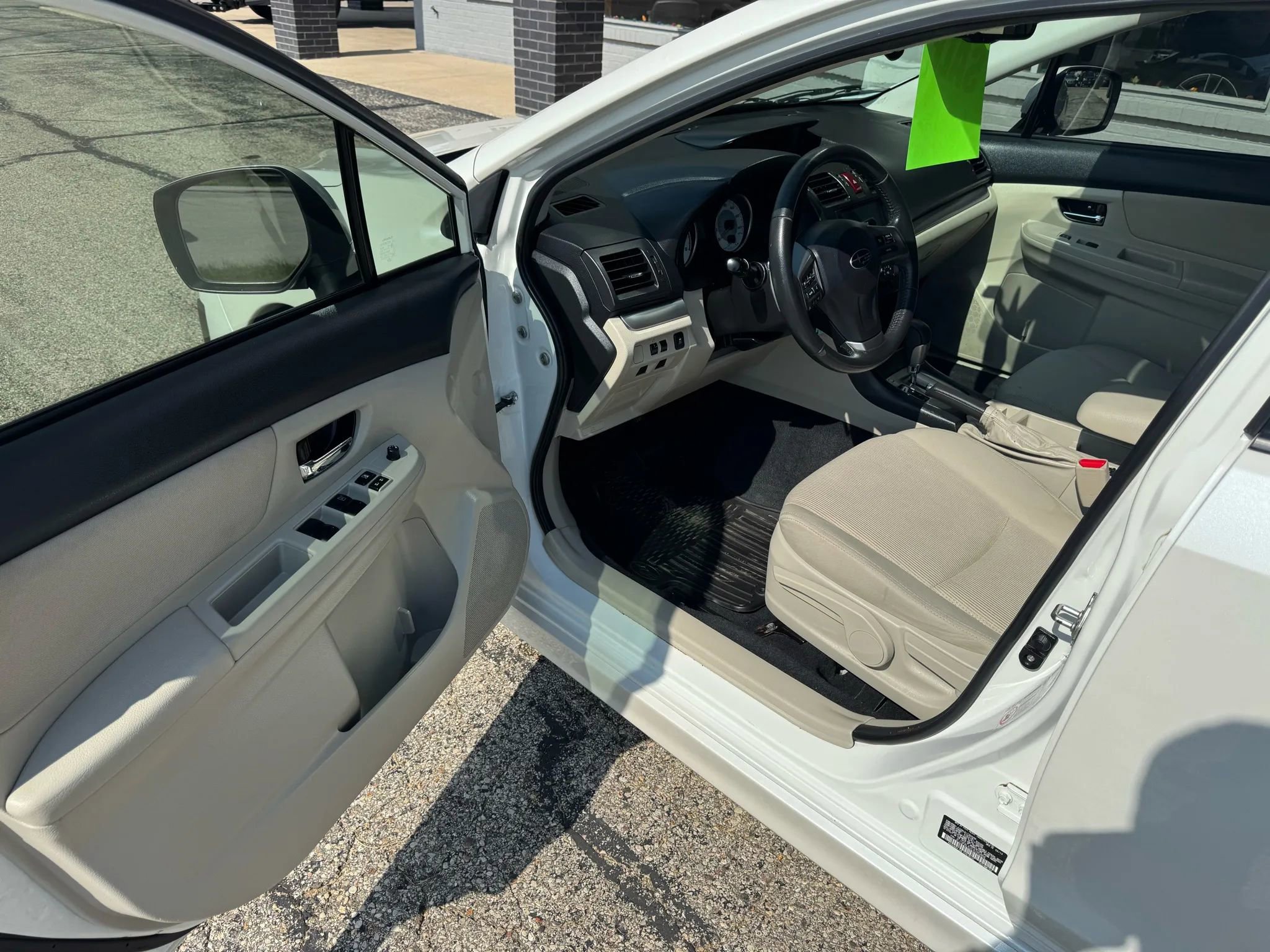 Used 2014 Subaru Impreza 2.0i Sport Premium image 9