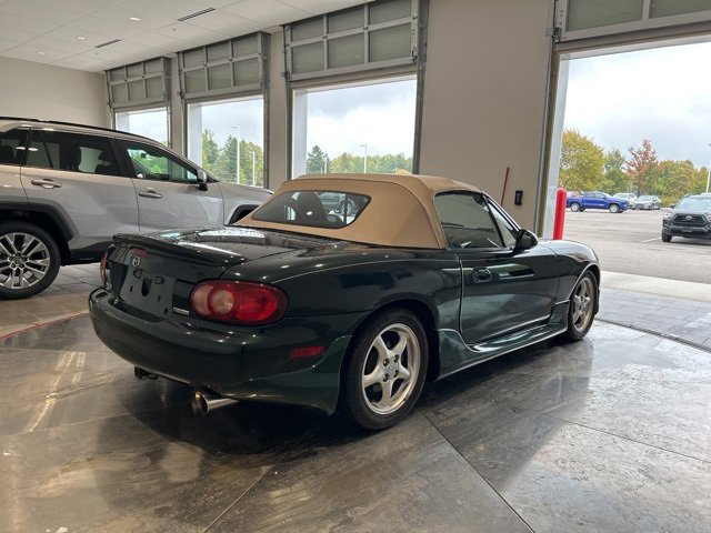 Used 2002 MAZDA MX-5 Miata image 7