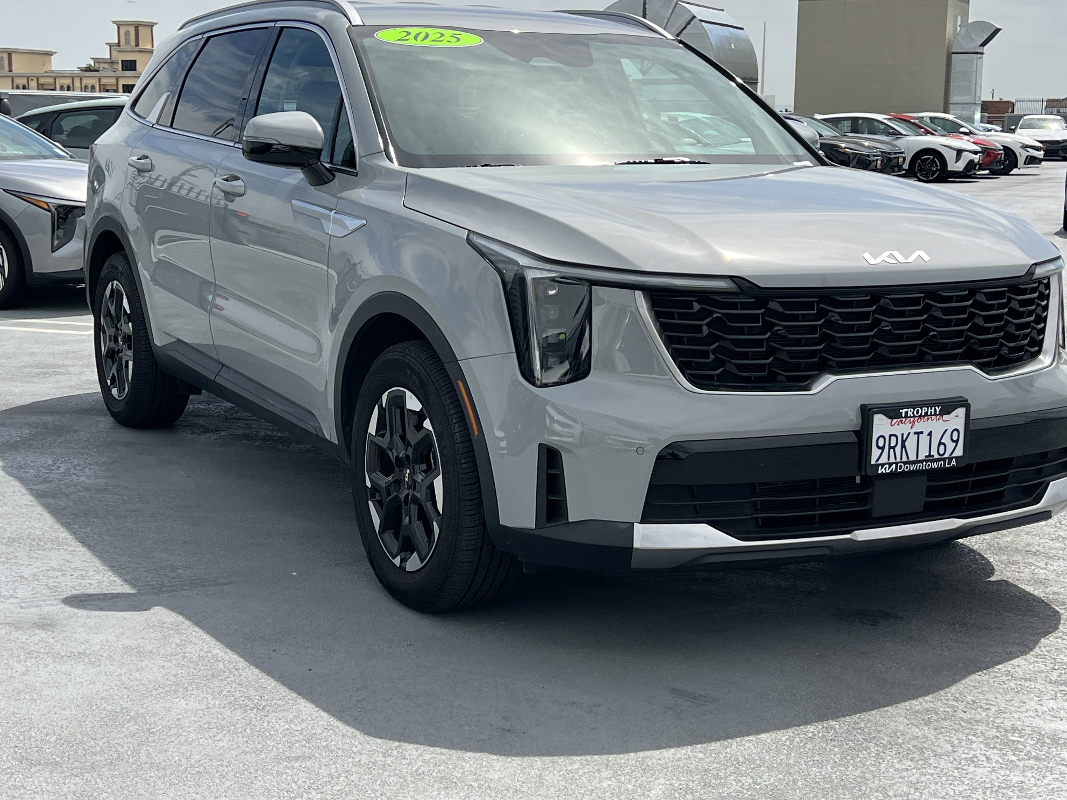 Certified 2025 Kia Sorento S image 11