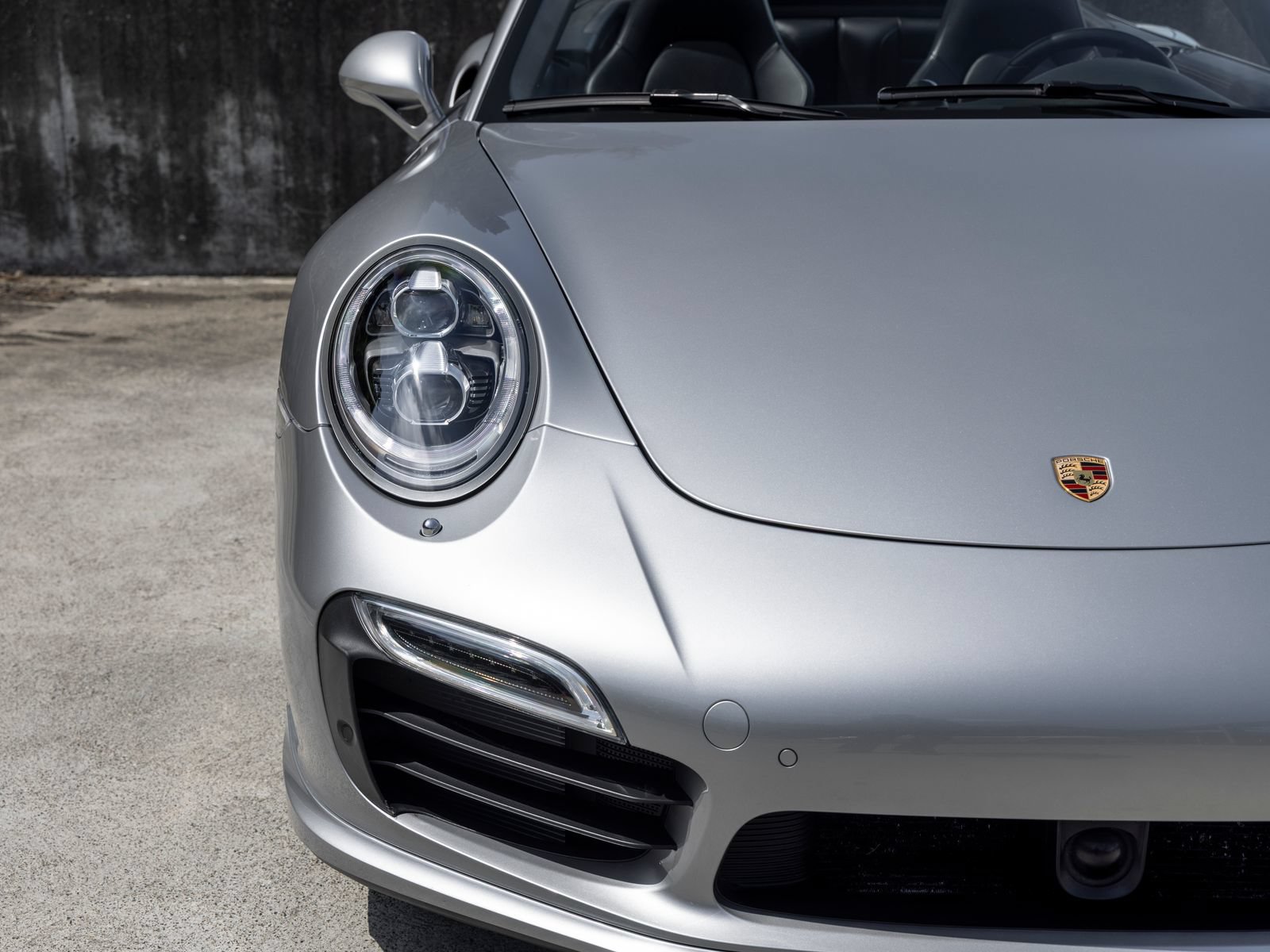 Certified 2015 Porsche 911 Turbo S AWD/4WD image 14