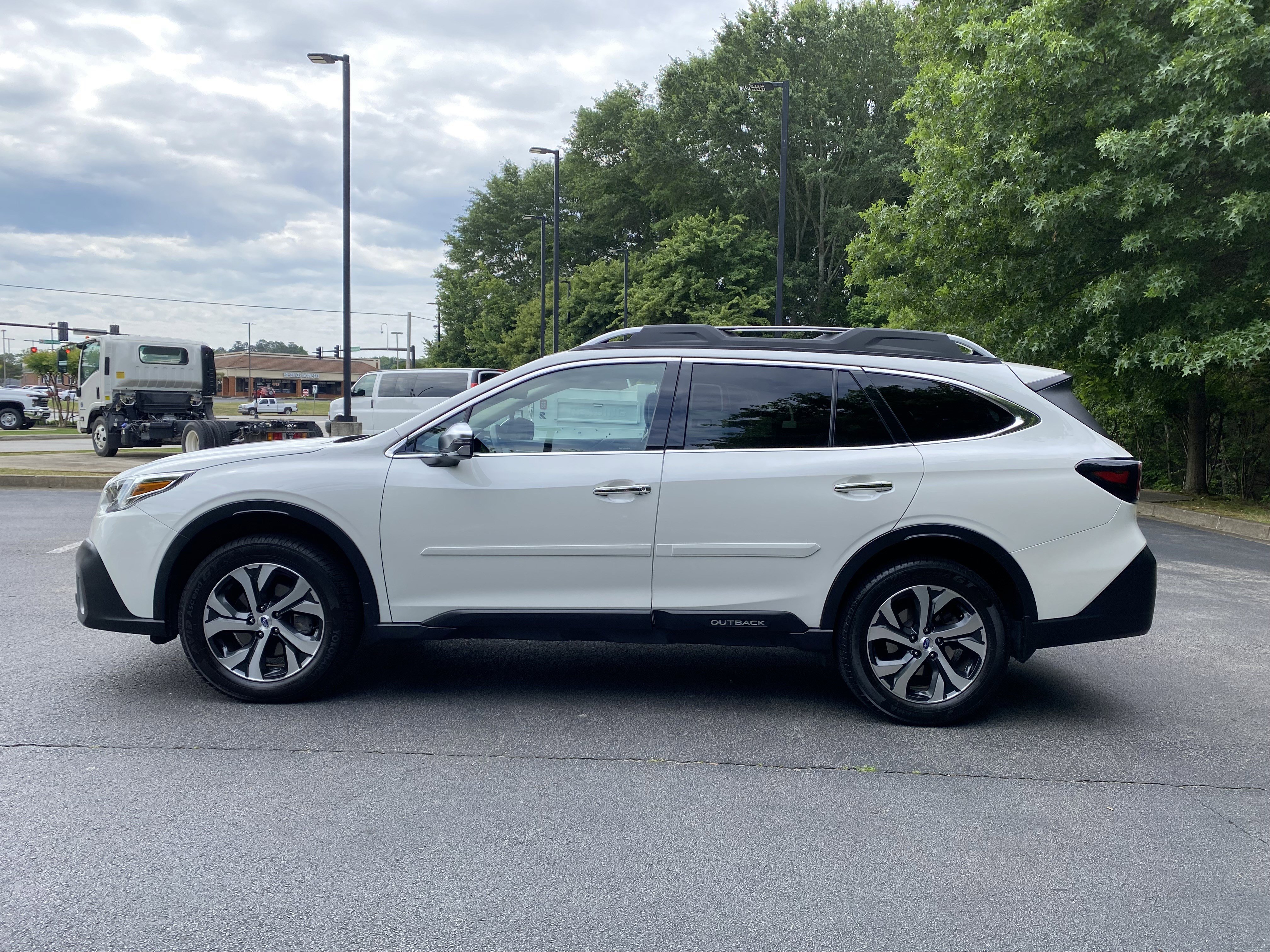 Used 2021 Subaru Outback Touring XT AWD/4WD image 6