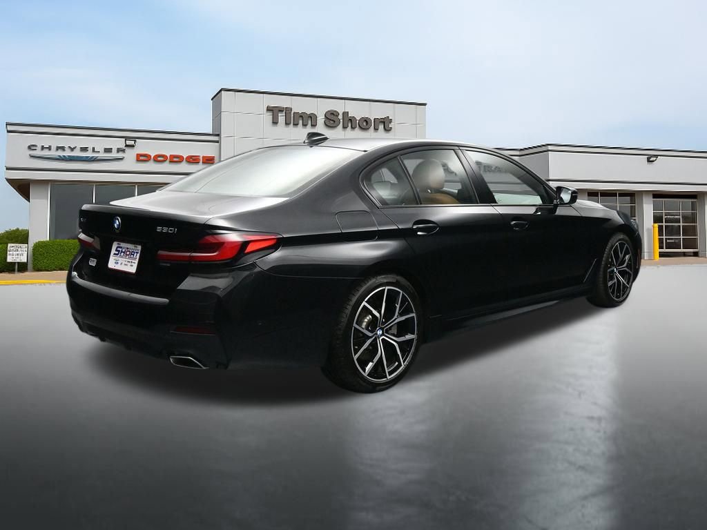 Used 2023 BMW 530i xDrive w/ M Sport Package AWD/4WD image 5