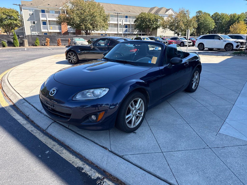 Used 2012 MAZDA MX-5 Miata Sport RWD image 3
